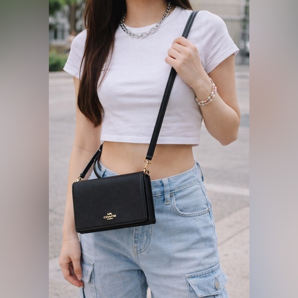 Coach Elegant Black clutch / Crossbody Bag quiet luxury leather mini bag - Picture 3 of 7